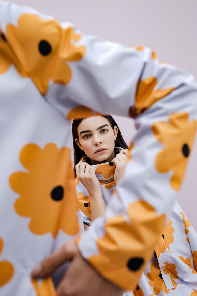 RAINCOAT OJO DE POETA (PRE-ORDER)