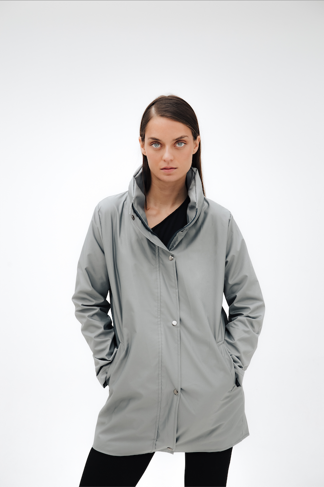 RAINCOAT GRAY