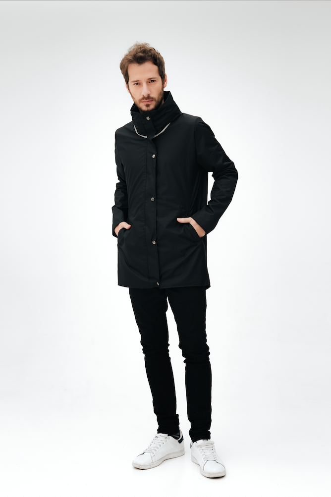 RAINCOAT BLACK