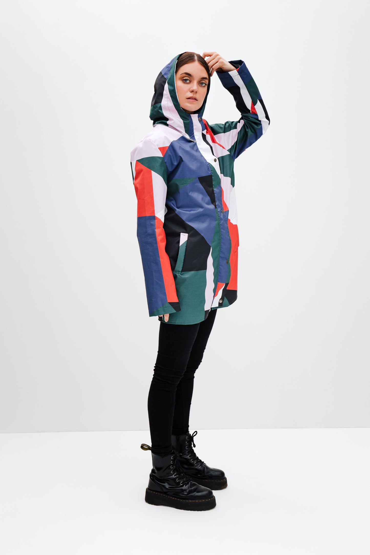 RAINCOAT REGINE (PRE-ORDER)